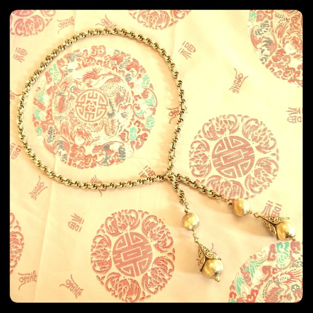 Hypnotic Necklace